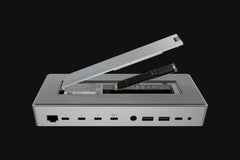 Razer Thunderbolt™ 5 Dock - Mercury