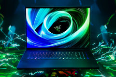 Refurbished Razer Blade 18 - Dual UHD+ 240 Hz | FHD+ 440 Hz - GeForce RTX 5080 - Black