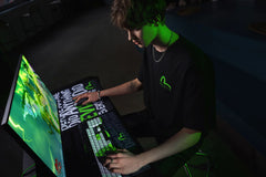 Razer | EVISU Daicock Print T-Shirt - L